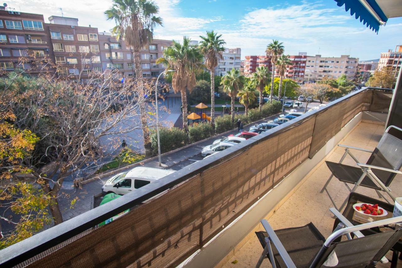 Apartamento Comodo A 10 Min Del Centro Alicante Exterior photo